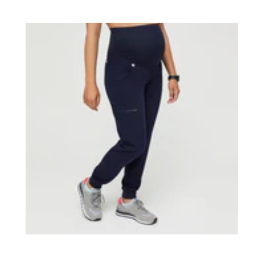 FIGS Women’s Zamora Maternity Jogger Scrub Pants
